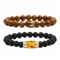 Set kroonarmbanden voor koppels met bruine houtnerf kralen en zwarte matte stenen - Houtnerf Gouden Kroon Set