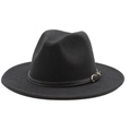 Detalle de sombrero fedora de lana negra con banda de cuero y hebilla de metal dorado - M (55-58cm) / Negro
