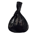 Elegante schwarze Pailletten-Handtasche für Abendpartys mit glänzendem Finish - Schwarz
