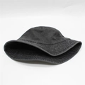 Sombrero de pescador de algodón gris oscuro lavado con textura desgastada y ala cosida - Negro