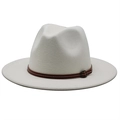 Dettaglio cappello fedora grigio chiaro con fascia in pelle marrone e fibbia in metallo - M (55-58cm) / Bianco