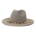 Sombrero de sol gris con dijes de concha y estrella de mar en cadena de oro - 58cm / Gris