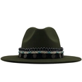 Cappello fedora in lana verde militare con perline etniche e ciondoli in bronzo - M (56-58cm) / Verde