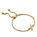 Verstellbares goldenes Kettenarmband mit Kreuz-Anhänger und herzförmigen Akzenten - Buchstabe X (KB123991-KFC)