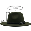 Dettaglio di cappello in lana verde scuro con fascia in pelle nera e fibbia in metallo - M(56-58cm) / Verde