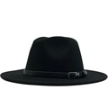 Détail d'un chapeau fedora en laine noire avec bande en cuir et boucle métallique - Noir