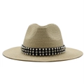 Détail d'un chapeau de paille pour femme avec ruban noir orné de perles et strass - M (56-58cm) / Poche zippée