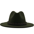 Dettaglio cappello in lana verde oliva con fascia in pelle intrecciata e strass - M (56-58cm) / Verde