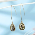 Wassertropfen-Ohrringe aus Gold mit Abalone-Muschel-Inlay an langen geschwungenen Haken - Wassertropfen Abalone Muschel