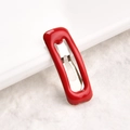Fermaglio rosso vivace da 2 cm per bambole BJD e animali su sfondo bianco testurizzato - Rosso