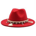 Sombrero Fedora de lana roja con banda étnica, conchas y detalles de borlas - M (55-58cm) / Rojo