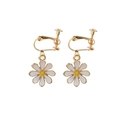 Dainty white daisy flower clip-on earrings with gold adjustable screw backs for women - E2794-3 Short Drop Daisy Earrings (Screw Clip-on)