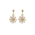 Delicate daisy drop earrings with white petals and gold hooks for a fresh summer look - E2794-2 Short Drop Daisy Earrings (Silver Pin)