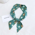 Foulard twilly verde scuro con cuori, nastro di seta versatile per borse o polsi - Cuore a Cuore Verde