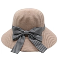 Summer straw sun hat for women with a black and white gingham bow decoration - M (56-58cm) / Pink