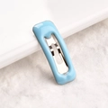 Molletta BB da 2cm azzurra in smalto per piccole bambole e animali su piatto bianco - Celeste