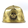 Goldenes Schlangenmuster Flatbrim-Cap mit Strass-Totenkopf für Damen und Herren - Verstellbar / Gold