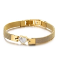 Bracciale in maglia d'acciaio dorato con ciondolo a cuore in madreperla bianca su fondo bianco - Oro