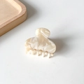 Small cream marble acetate hair claw clip with elegant minimalist shell texture - 4cm / Off-white