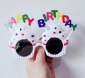 Funny cupcake party sunglasses with white polka dots and Happy Birthday decoration - White Birthday Cake