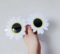 Funny daisy shaped sunglasses with white petals, yellow core and black round lenses - White Daisy Black Lens