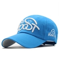 Detailansicht der himmelblauen Baumwollkappe mit 3D-Stickerei und seitlichem Smiley-Logo - Verstellbar / Blau