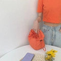 Sac baguette orange vif en nylon avec détails à cordon et poignée de transport - Orange Néon