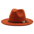 Cappello fedora in lana arancione bruciato con fascia in pelle nera e catena dorata moda - Caramello