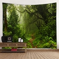 Arazzo paesaggio forestale con alberi antichi e sentiero in tessuto di poliestere verde - 150x130cm / 36-Segreto della Foresta