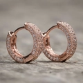 Eleganti orecchini a cerchio in oro rosa con pavé di zirconi per un look di lusso - Oro rosa