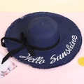 Cappello di paglia blu navy a tesa larga con ricamo Hello Sunshine e nastro di fiocco - M (56-58cm) / Blu Reale