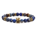 Bracciale di pietre occhio di tigre blu con ciondolo a corona dorata e zirconi neri - Perline Elastiche / Pietra Imperiale Blu/Oro (Stile con Perline)