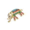 Detailweergave van een gouden olifant sieraadverbinding met gekleurde zirkonia - Olifant / Goud