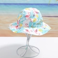 Cappello da pescatore per bambini celeste con fenicotteri rosa, ananas e laccio bianco - Fenicottero (Blu Lago)