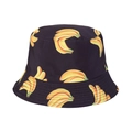 Dettaglio di un cappello da pescatore in cotone nero con stampa di banane gialle su fondo bianco - M (56-58cm) / Nero