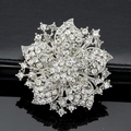 Luxurious flower brooch with silver plating and radiant clear crystal rhinestones - White