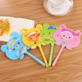 Stylos à bille créatifs en forme d'éventail de dessin animé sur bureau en bois - Stylo Éventail Fille à Lunettes