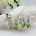 Elegante set di gioielli con collana, orecchini e bracciale in cristallo verde e fiori - Verde