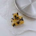 Vintage tortoiseshell acetate hair claw clip with dark brown leopard pattern - 3.5cm / Beige Tortoise Shell