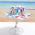 Cappello a secchiello bianco per bambini con dinosauri colorati e cordino regolabile - Dinosauro che Gioca con l'Acqua