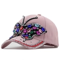 Berretto da baseball rosa da donna con grande farfalla decorata di strass multicolore - Rosa