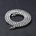 Klassische silberne Tennis-Halskette mit brillant geschliffenen Zirkonia-Steinen für Damen - 7 Zoll (18cm) / 4MM Silber