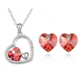 Détail de la parure bijoux cœur en cristal rouge avec collier et boucles d'oreilles - Ensemble Rouge Lotus d'Eau