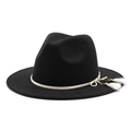 Detail van zwarte wollen fedora hoed met wit gevlochten touw en decoratieve kwastjes - M (56-58cm) / Zwart