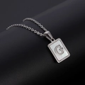 Collar de acero plateado con colgante cuadrado de nácar blanco y la letra G de moda - Letra Plateada G