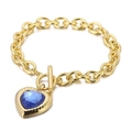 Goldenes OT-Verschluss Armband mit einem großen facettierten herzförmigen blauen Stein - Gold Blau Herz Stil (KB62133-Z)