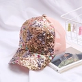 Gorra de béisbol de malla con lentejuelas coloridas y diseño geométrico de verano - Ajustable / Rosa