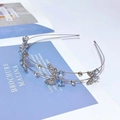Diadema doble de metal plateado con mariposa de cristal azul y piedras de circonita - Plateado