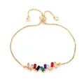 Bracciale regolabile in oro con pietre preziose arcobaleno e chiusura a scorrimento - Stile 1 (b53f)