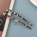 Detailed view of an 11cm U-shaped acetate hair pin with stylish tortoiseshell patterns - 10# (Wide) Camouflage U-Shaped Acetate Hair Fork